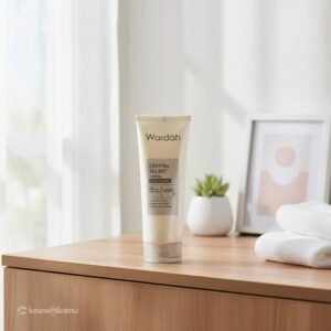 Wardah Crystal Secret Melting Milk Cleanser 100ml