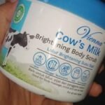 Vienna Cow Milk Body Scrub 250gr