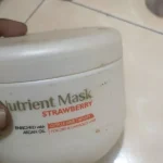 Inaura Nutrient Hair Mask Strawberry Ukuran 500ml